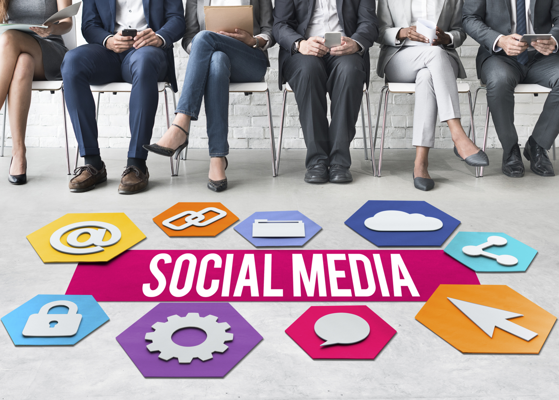 How to Use Social Media in Your Recruitment Strategy