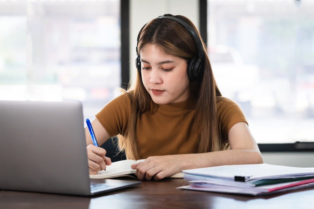a fresh graduate taking online certifications